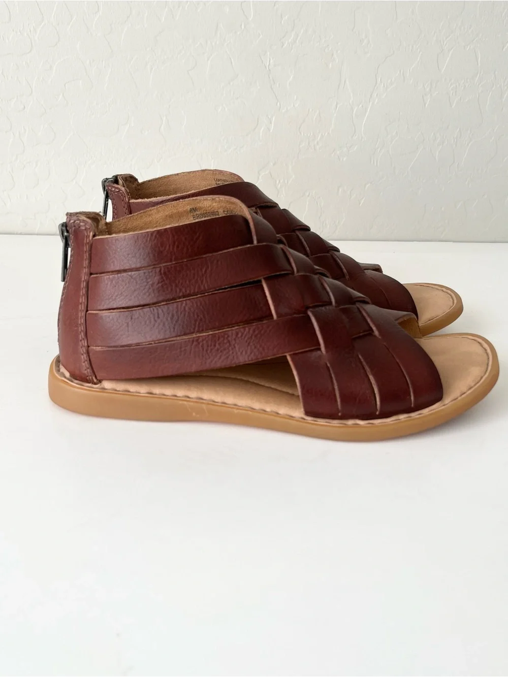 Born Iwa leather woven open toe sandals 6